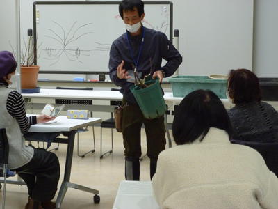 1.29バラ講習会 (23).JPG