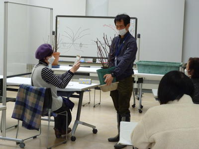 1.29バラ講習会 (18).JPG